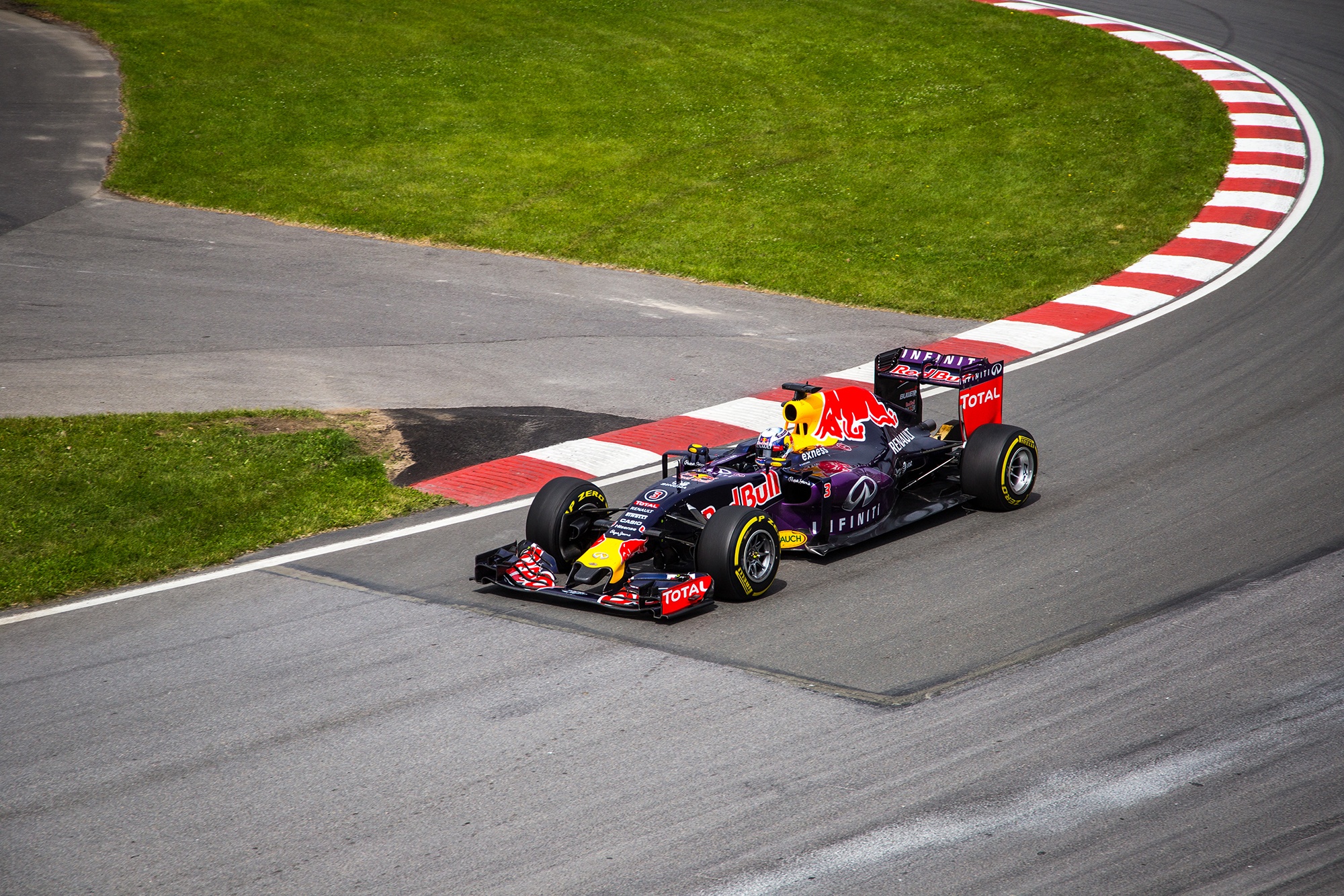 formula one race car.jpg formula one race car.jpg